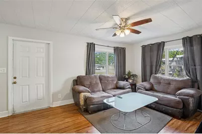 640 59th St S, Saint Petersburg, FL 33707 - Photo 9
