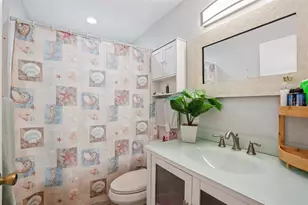 640 59th St S, Saint Petersburg, FL 33707 - Photo 17