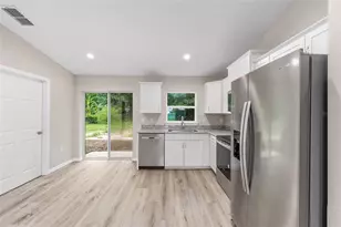 20054 SW Rainbow Lakes Blvd, Dunnellon, FL 34431 - Photo 7