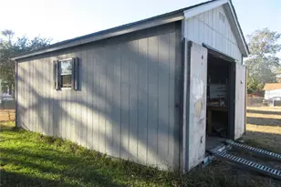 1984 SE 171st Ct, Silver Springs, FL 34488 - Photo 9