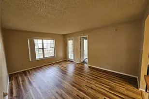 8225 Fairways Cir, Ocala, FL 34472 - Photo 5