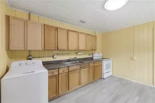 119 NE 1st St, Williston, FL 32696 - Photo 13