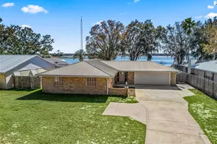 10916 SE Timucuan Rd, Summerfield, FL 34491 - Photo 1