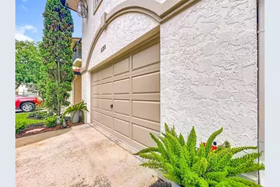 1120 Avenida De Las Casas, The Villages, FL 32159 - Photo 3