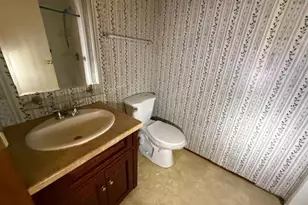 217 Longview Ave, Lady Lake, FL 32159 - Photo 9