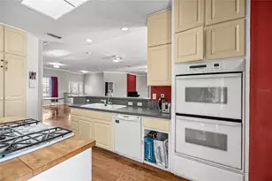 1351 SE 196 Ct, Morriston, FL 32668 - Photo 15