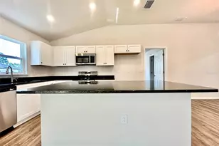 1586 W Gainsboro Ln, Citrus Springs, FL 34434 - Photo 7