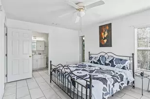 19830 SE 15th Pl, Morriston, FL 32668 - Photo 17