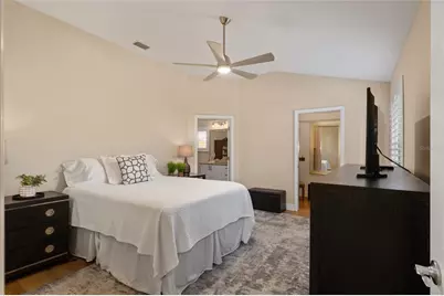 1852 Williamsburg Avenue, The Villages, FL 32162 - Photo 11