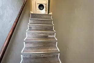 2735 SW 35th Pl, Gainesville, FL 32608 - Photo 3