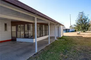 1863 W Schwartz Blvd, Lady Lake, FL 32159 - Photo 3