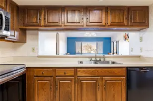 2593 Countryside Blvd, Clearwater, FL 33761 - Photo 9