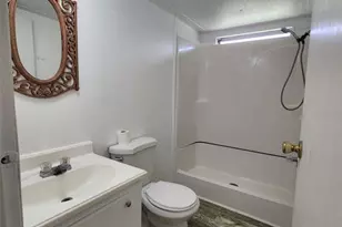 2122 Cr 426, Lake Panasoffkee, FL 33538 - Photo 11