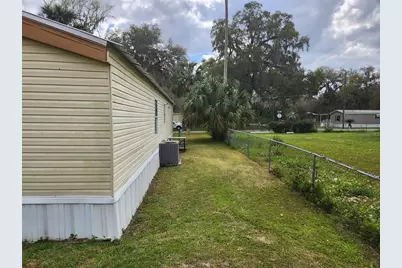 2122 Cr 426, Lake Panasoffkee, FL 33538 - Photo 3