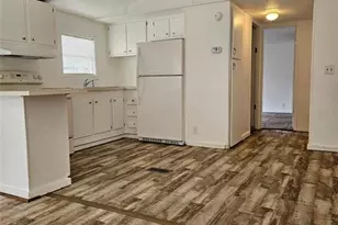 2122 Cr 426, Lake Panasoffkee, FL 33538 - Photo 5