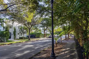 58 NE 48th St, Miami, FL 33137 - Photo 9