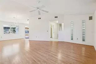 2108 Greenlaw Ct, Leesburg, FL 34788 - Photo 9