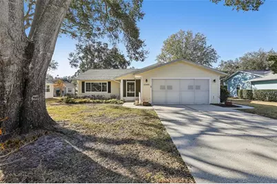 2108 Greenlaw Court, Leesburg, FL 34788 - Photo 3