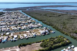 3900 Royal Palm Dr, Saint James City, FL 33956 - Photo 21