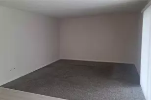 589 Fairways Cir, Ocala, FL 34472 - Photo 5