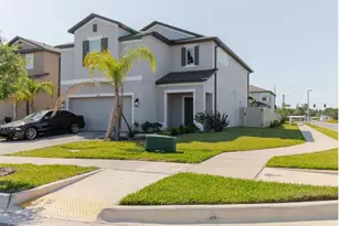 3047 Adams Cross Dr, Zephyrhills, FL 33540 - Photo 1