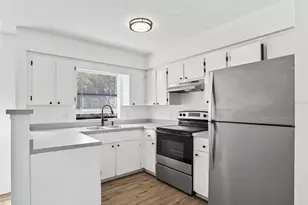 5911/5913 NW 9th St, Ocala, FL 34482 - Photo 11