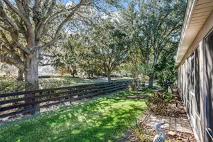 17651 SE 90th Clemson Cir, The Villages, FL 32162 - Photo 37