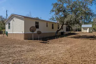15991 NE 236th Ln, Fort Mc Coy, FL 32134 - Photo 3