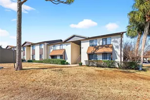 550 Fairways Dr, Ocala, FL 34472 - Photo 1