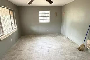 1401 NW 20th Ave, Ocala, FL 34475 - Photo 3