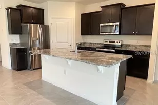 5084 Stokes Wy, Wildwood, FL 34785 - Photo 5