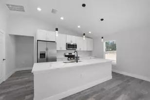 10110 SW 135th Ct, Dunnellon, FL 34432 - Photo 7