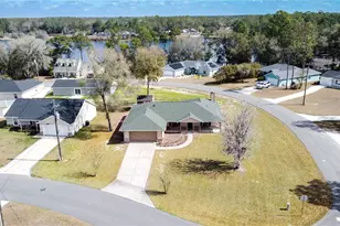 727 NE 130th Terrace, Silver Springs, FL 34488 - Photo 3