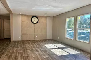 11431 NE 71st St, Bronson, FL 32621 - Photo 5