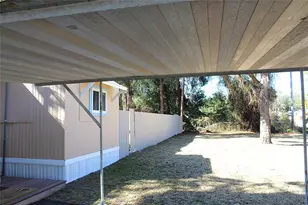 18664 SE 21st Pl, Silver Springs, FL 34488 - Photo 5