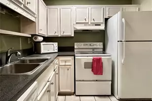 2834 SW 14th Dr, Gainesville, FL 32608 - Photo 11