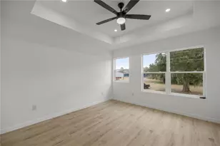 310 SE 6th St, Williston, FL 32696 - Photo 17