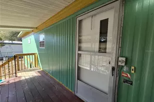 18565 SE 24th Ln, Ocklawaha, FL 32179 - Photo 1