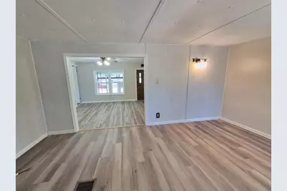 18565 SE 24th Lane, Ocklawaha, FL 32179 - Photo 11