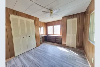 18565 SE 24th Lane, Ocklawaha, FL 32179 - Photo 11