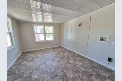 18565 SE 24th Lane, Ocklawaha, FL 32179 - Photo 19
