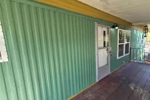 18565 SE 24th Ln, Ocklawaha, FL 32179 - Photo 17