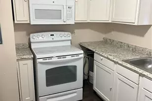 1325 W 25th St, Jacksonville, FL 32209 - Photo 3