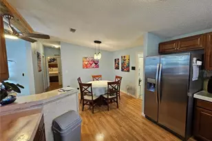 1706 Pebble Beach Ln, Lady Lake, FL 32159 - Photo 5