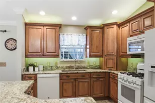 9505 SE 171st Argyll St, The Villages, FL 32162 - Photo 17