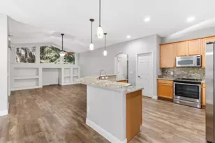 1804 Wingspread Dr, Fruitland Park, FL 34731 - Photo 9