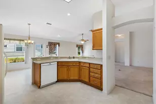 17723 SE 81st Timberwood Terrace, The Villages, FL 32162 - Photo 9