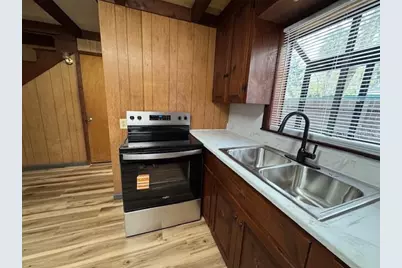 2380 NW 34th Place, Lake Panasoffkee, FL 33538 - Photo 7