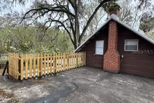 2380 NW 34th Pl, Lake Panasoffkee, FL 33538 - Photo 27