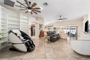 12160 NE 51st Cir, Oxford, FL 34484 - Photo 7